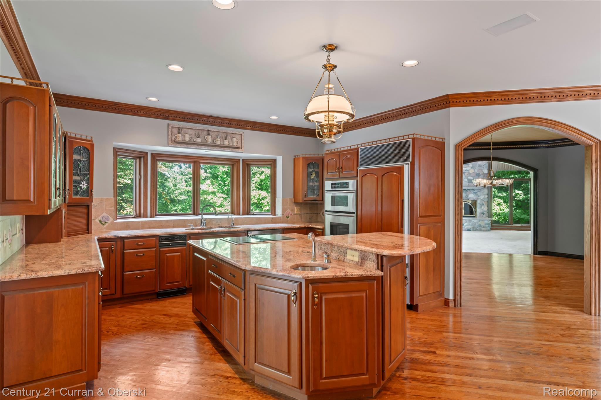 Farmington, Michigan, 48331, United States, 5 Bedrooms Bedrooms, ,6 BathroomsBathrooms,Residential,For Sale,1978092