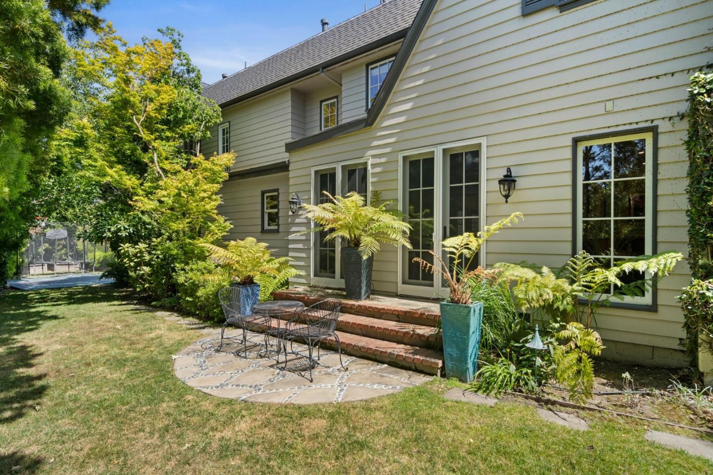 Hillsborough, California, 94010, United States, 6 Bedrooms Bedrooms, ,7 BathroomsBathrooms,Residential,For Sale,1947019