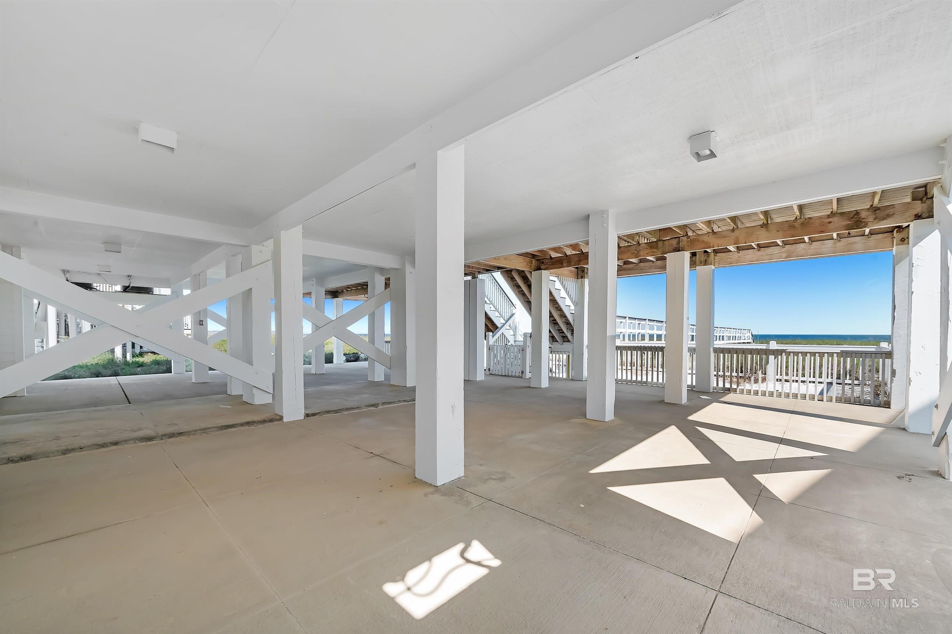 Pensacola, Florida, 32507, United States, 8 Bedrooms Bedrooms, ,9 BathroomsBathrooms,Residential,For Sale,1983870