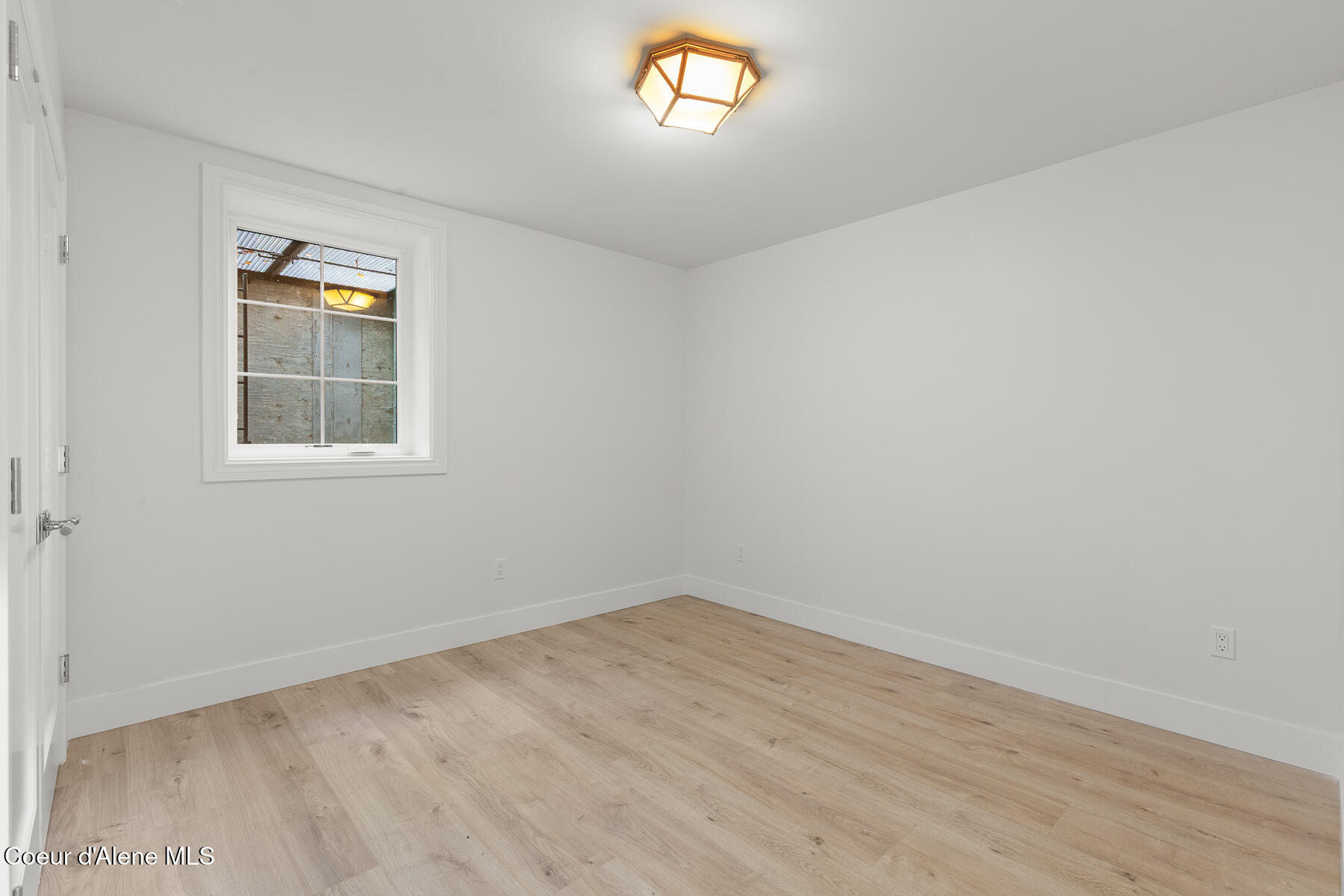 Coeur d'Alene, Idaho, 83814, United States, 4 Bedrooms Bedrooms, ,3 BathroomsBathrooms,Residential,For Sale,1977806