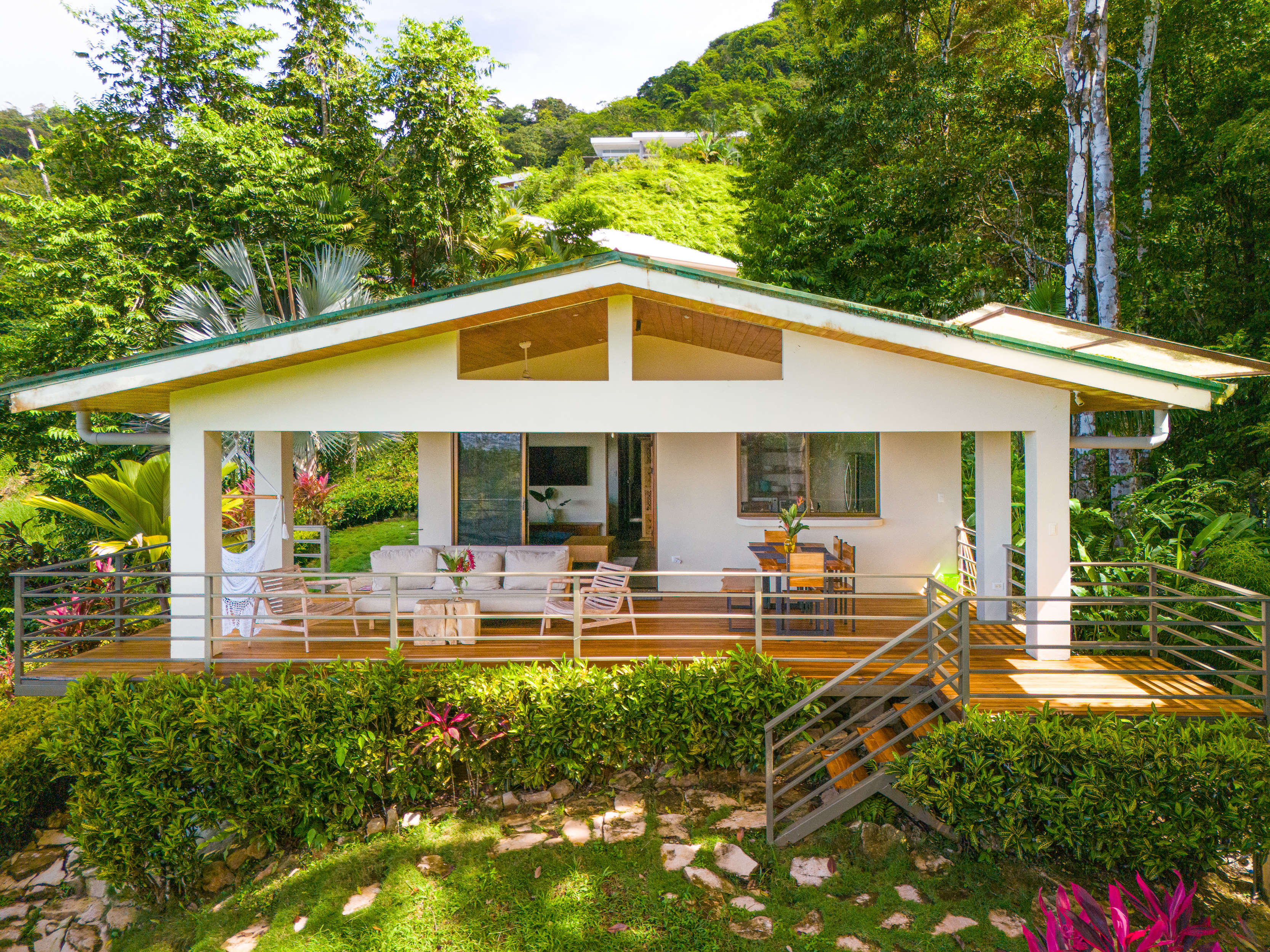 Dominical, Puntarenas, 60504, CR, 7 Bedrooms Bedrooms, ,7 BathroomsBathrooms,Residential,For Sale,1997378