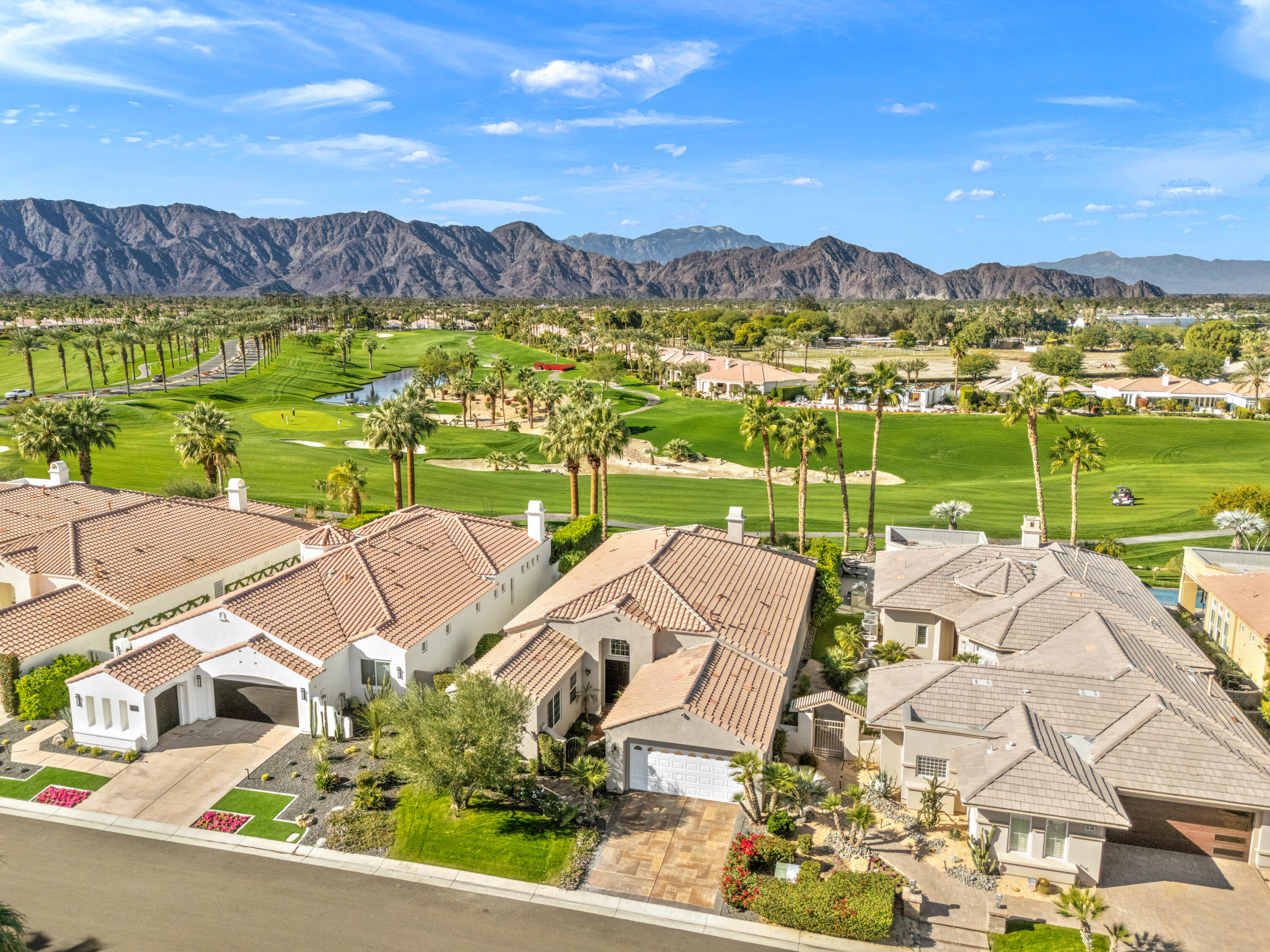 La Quinta, California, 92253, United States, 3 Bedrooms Bedrooms, ,4 BathroomsBathrooms,Residential,For Sale,2002197