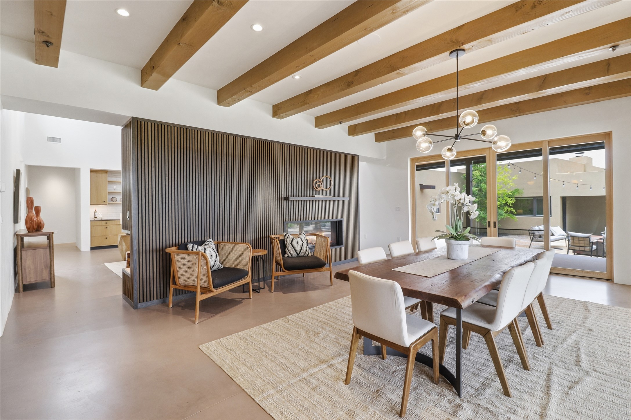  123 E. Lupita Road - 物件實景