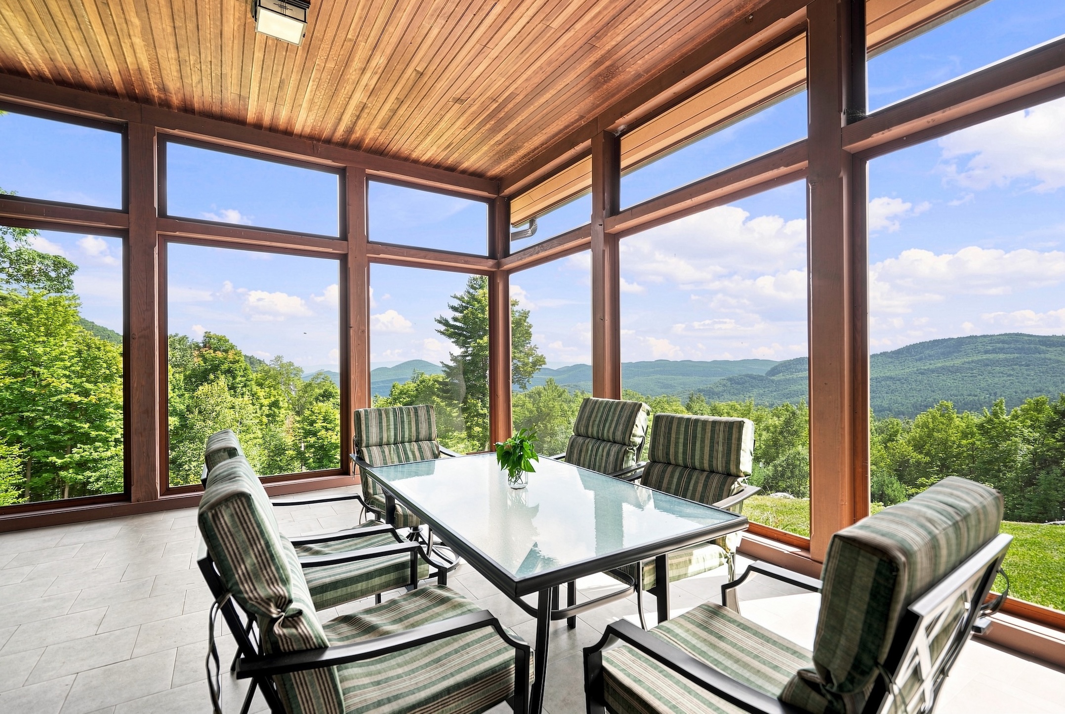  328 Hurricane Mountain Lane, Elizabethtown, NY, 12932 - 物件實景