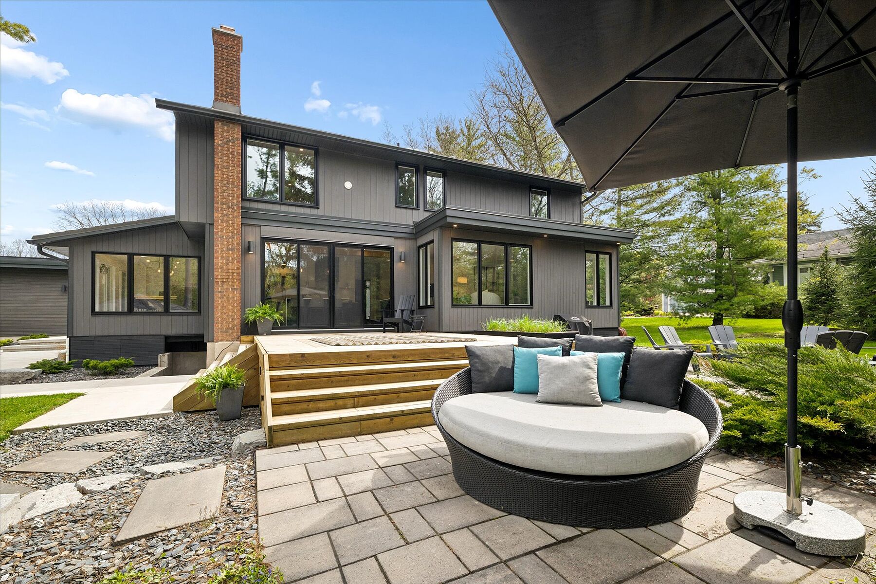  Serene, Elegant Home - 物件實景