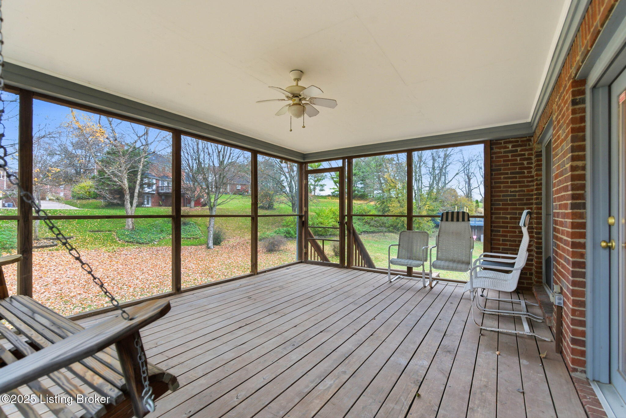 Prospect, Kentucky, 40059, United States, 3 Bedrooms Bedrooms, ,3 BathroomsBathrooms,Residential,For Sale,1996132