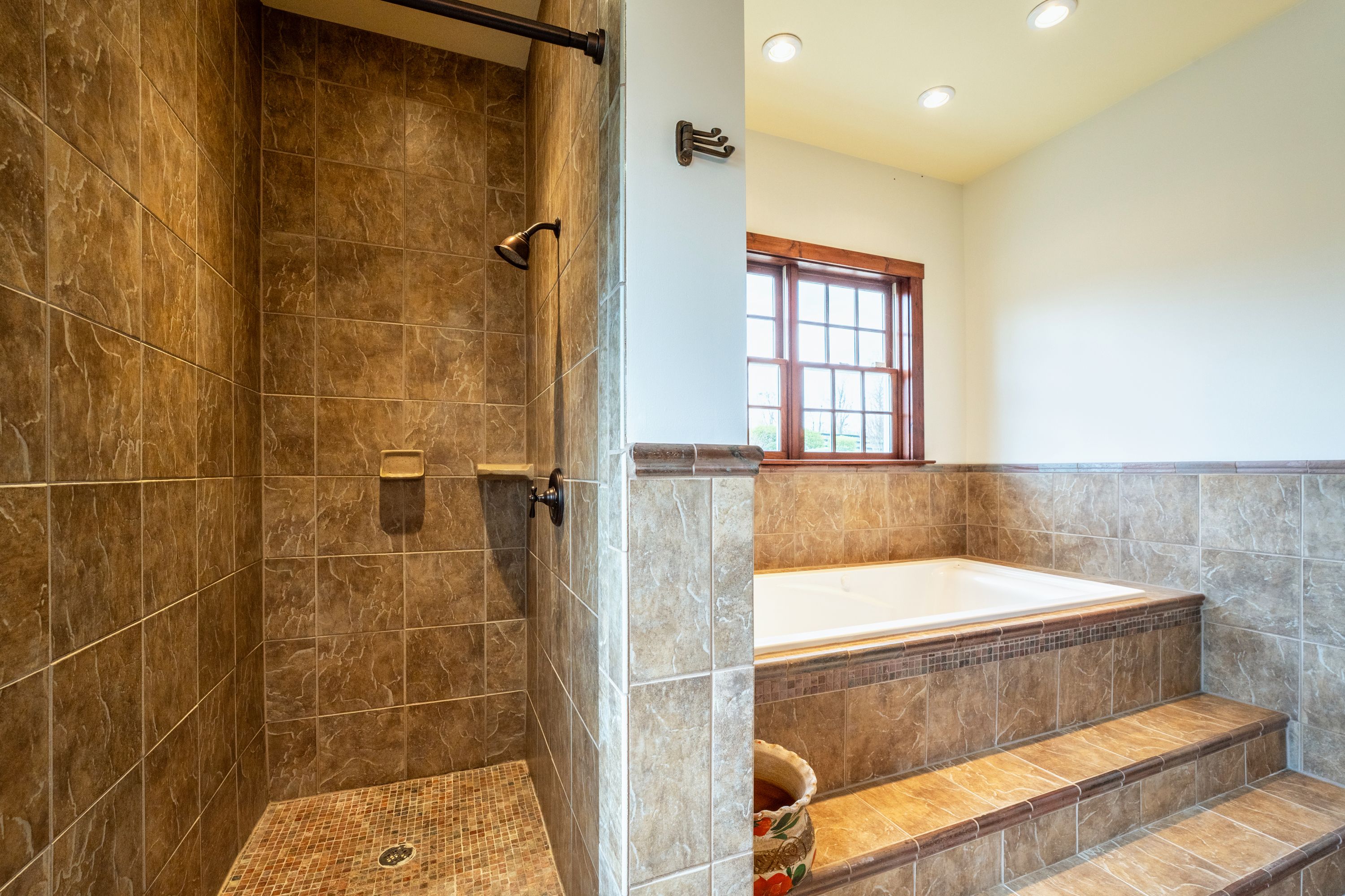  15718 Old Waterford Road, Paeonian Springs, VA, 20129 - 物件實景