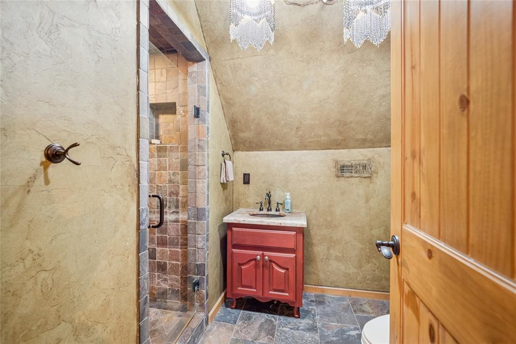 Edmond, Oklahoma, 73013, United States, 4 Bedrooms Bedrooms, ,5 BathroomsBathrooms,Residential,For Sale,1912730
