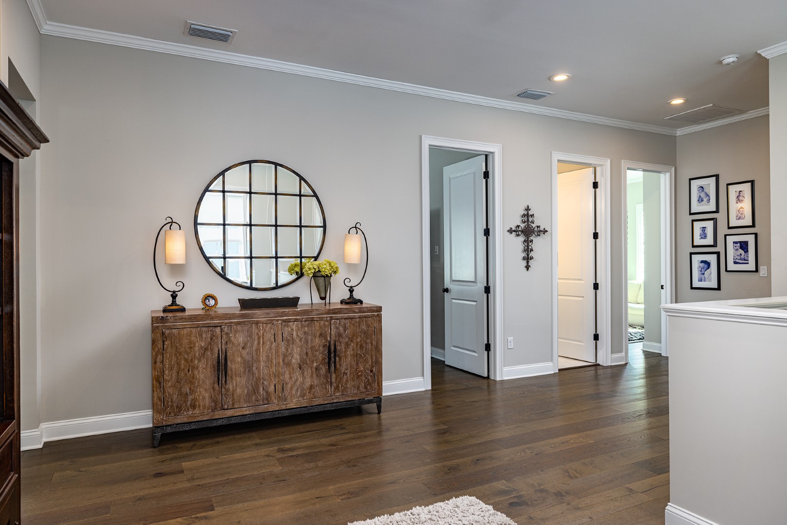 Tampa, Florida, 33629, United States, 4 Bedrooms Bedrooms, ,4 BathroomsBathrooms,Residential,For Sale,1981246