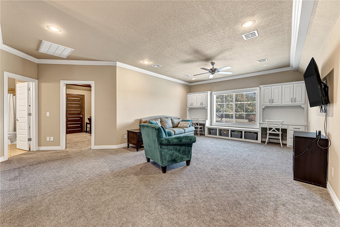 Centerton, Arkansas, 72719, United States, 5 Bedrooms Bedrooms, ,5 BathroomsBathrooms,Residential,For Sale,1992149