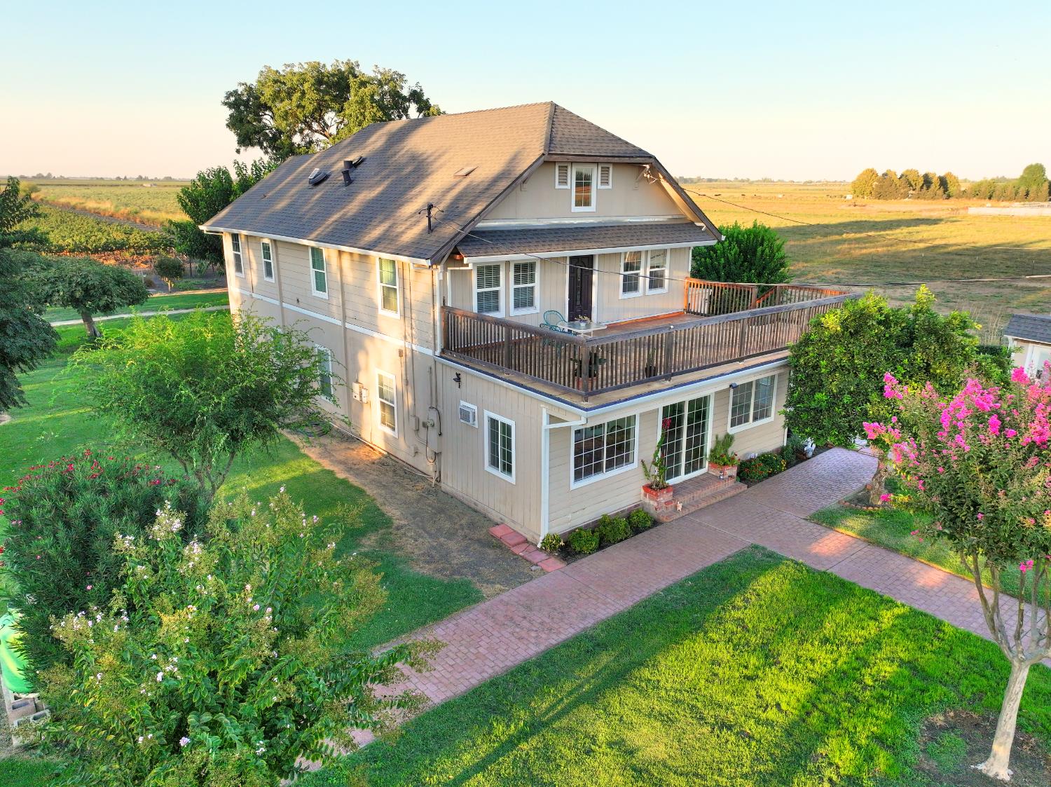 Walnut Grove, California, 95690, United States, 5 Bedrooms Bedrooms, ,3 BathroomsBathrooms,Residential,For Sale,1957042