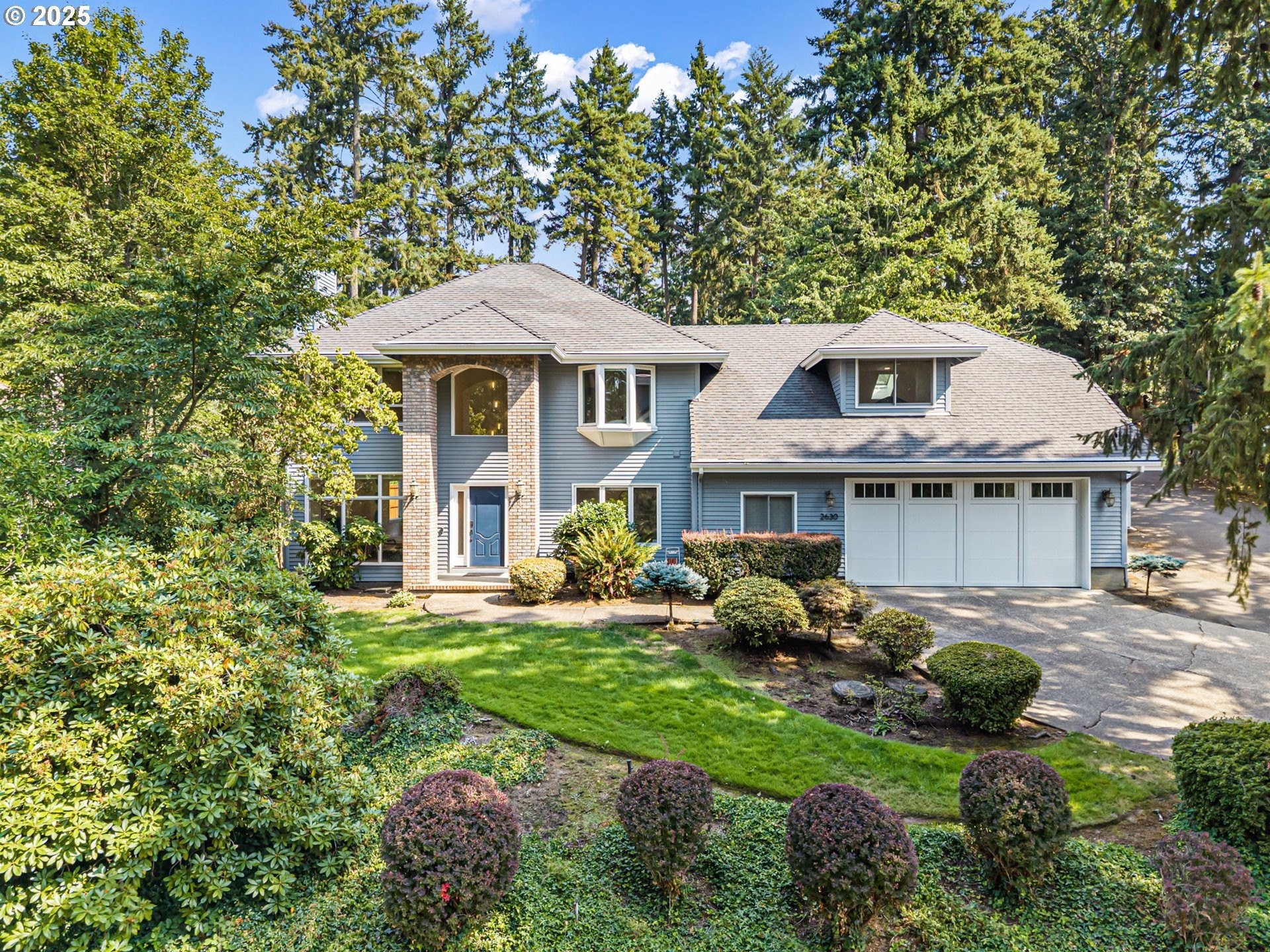Eugene, Oregon, 97405, United States, 4 Bedrooms Bedrooms, ,3 BathroomsBathrooms,Residential,For Sale,1942174