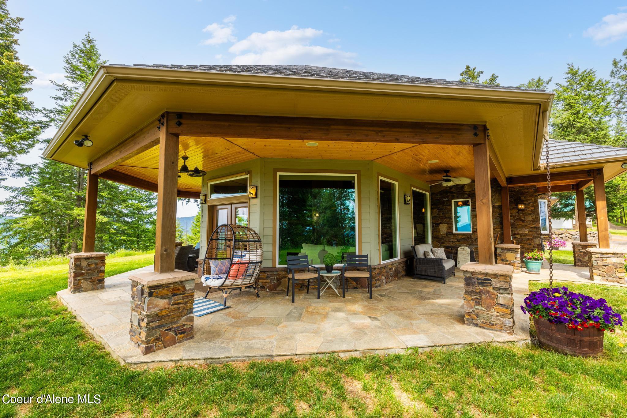Coeur D'alene, Idaho, 83814, United States, 4 Bedrooms Bedrooms, ,3 BathroomsBathrooms,Residential,For Sale,1795061