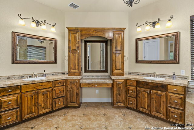 Garden Ridge, Texas, 78266, United States, 3 Bedrooms Bedrooms, ,3 BathroomsBathrooms,Residential,For Sale,1919725