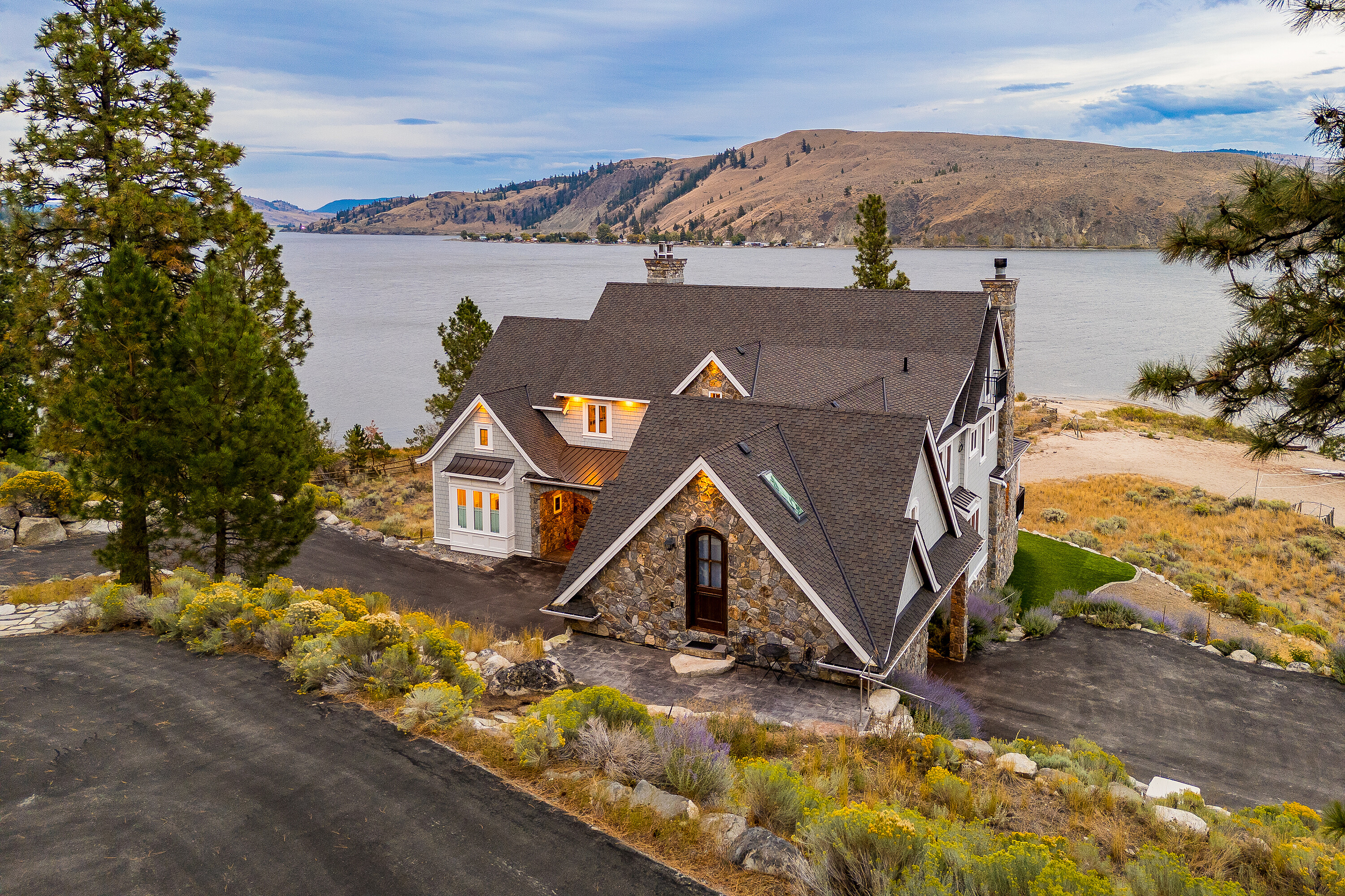  Premier Nicola Lake Estate - 物件實景