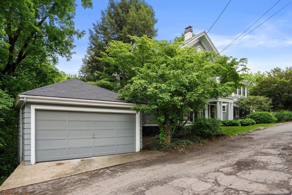 Belmont, Massachusetts, 02478, United States, 5 Bedrooms Bedrooms, ,3 BathroomsBathrooms,Residential,For Sale,1938844