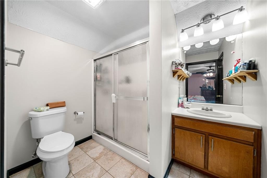 Dawsonville, Georgia, 30534, United States, 4 Bedrooms Bedrooms, ,3 BathroomsBathrooms,Residential,For Sale,1977797