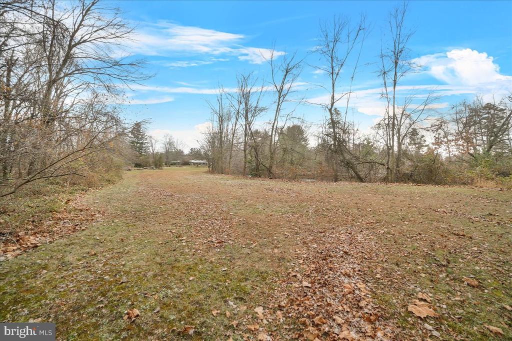 Fayetteville, Pennsylvania, 17222, United States, 3 Bedrooms Bedrooms, ,2 BathroomsBathrooms,Residential,For Sale,1928421