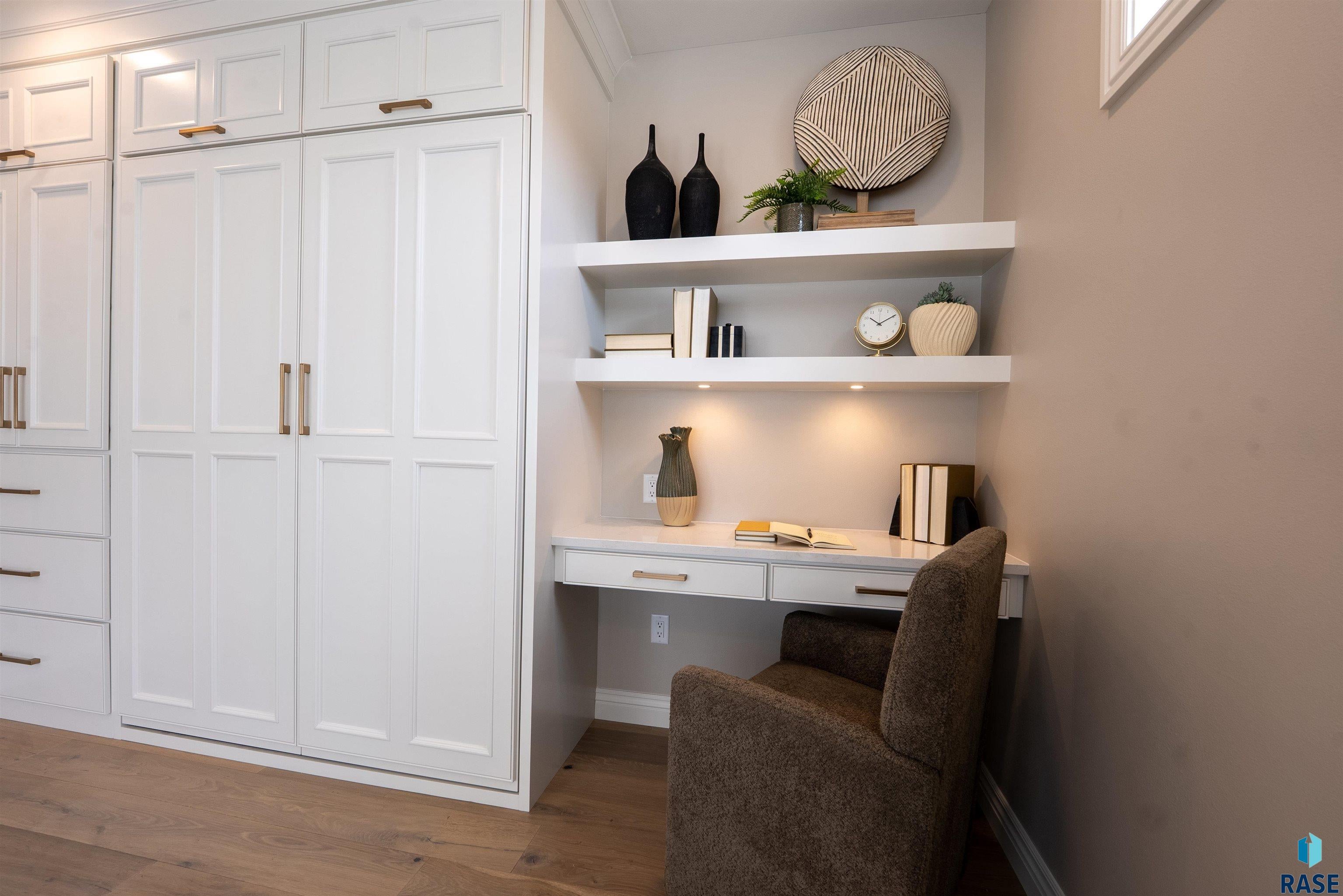 Sioux Falls, South Dakota, 57106, United States, ,Residential,For Sale,1986219