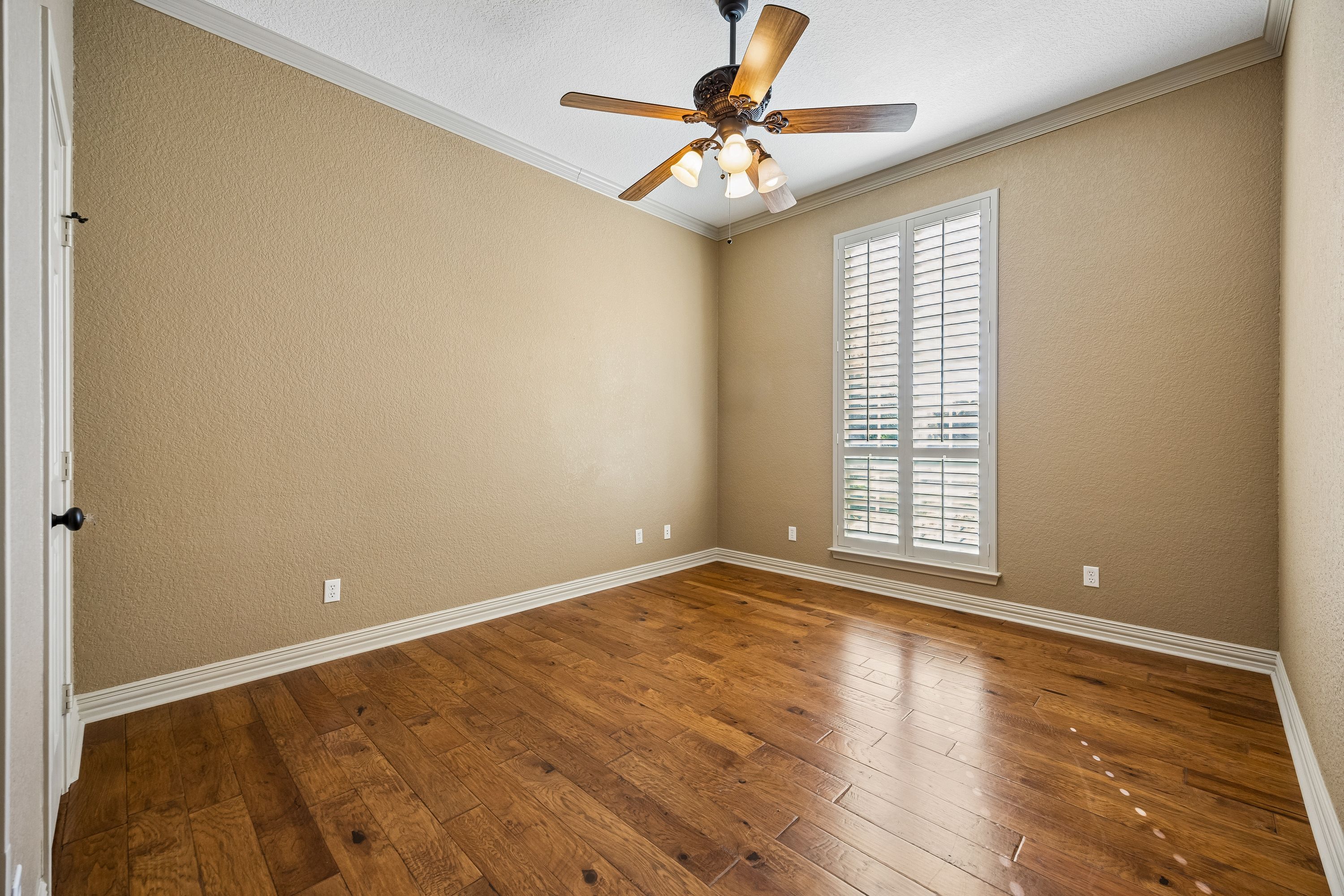  837 Thomas Crossing Drive, Fort Worth, TX, 76028 - 物件實景