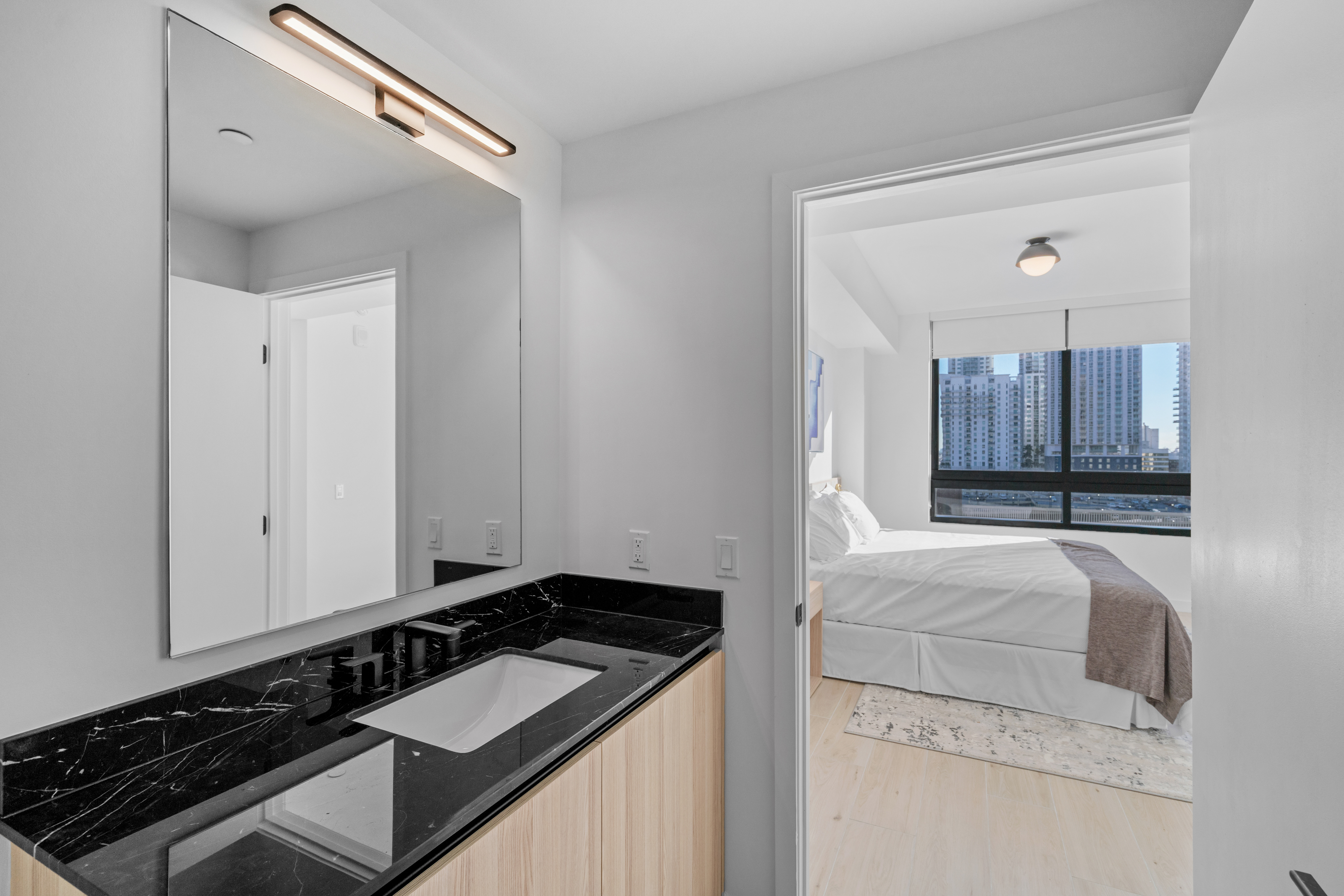 225 N Miami Ave, Miami, FL, 33132 - 物件實景