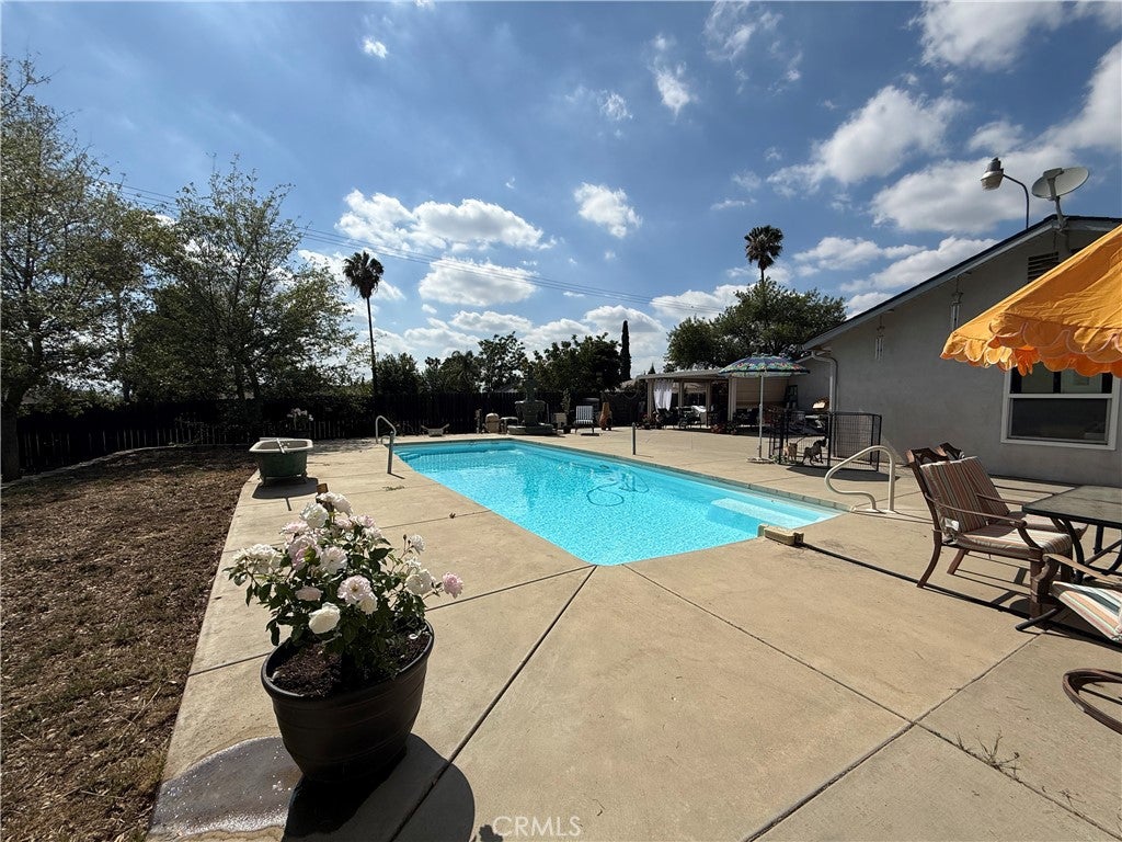 Calimesa, California, 92320, United States, 3 Bedrooms Bedrooms, ,4 BathroomsBathrooms,Residential,For Sale,2048390
