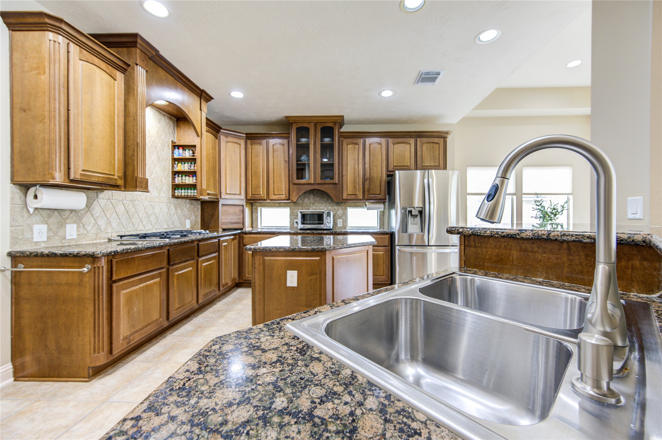  18 Arbor Bend Drive - 物件實景