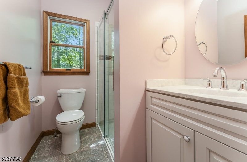 Raritan Twp., New Jersey, 08822, United States, 4 Bedrooms Bedrooms, ,3 BathroomsBathrooms,Residential,For Sale,1988299