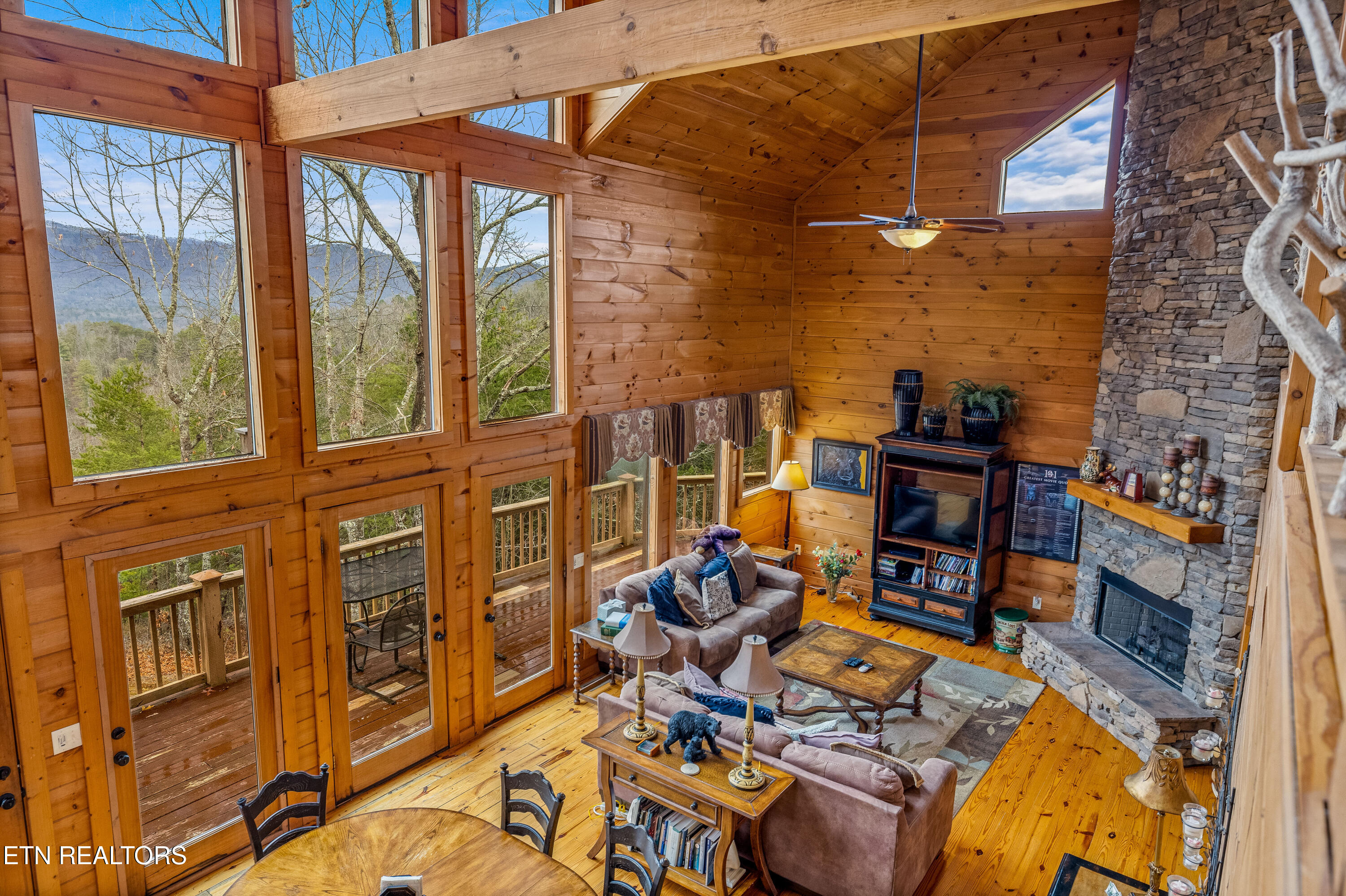 Townsend, Tennessee, 37882, United States, 3 Bedrooms Bedrooms, ,3 BathroomsBathrooms,Residential,For Sale,1982274