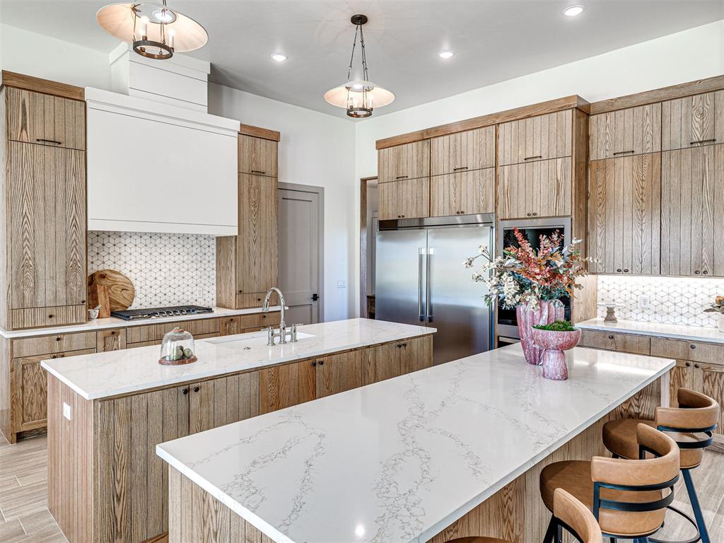 Goldsby, Oklahoma, 73093, United States, 4 Bedrooms Bedrooms, ,5 BathroomsBathrooms,Residential,For Sale,1975675