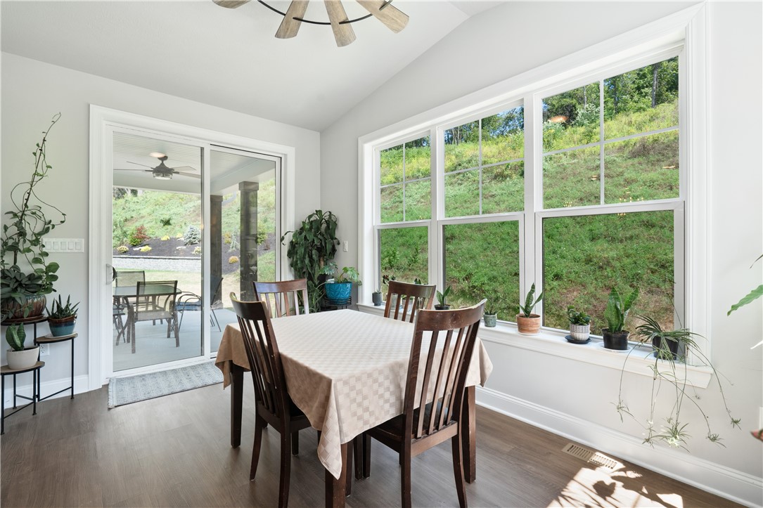North Strabane, Pennsylvania, 15330, United States, 4 Bedrooms Bedrooms, ,4 BathroomsBathrooms,Residential,For Sale,1940501