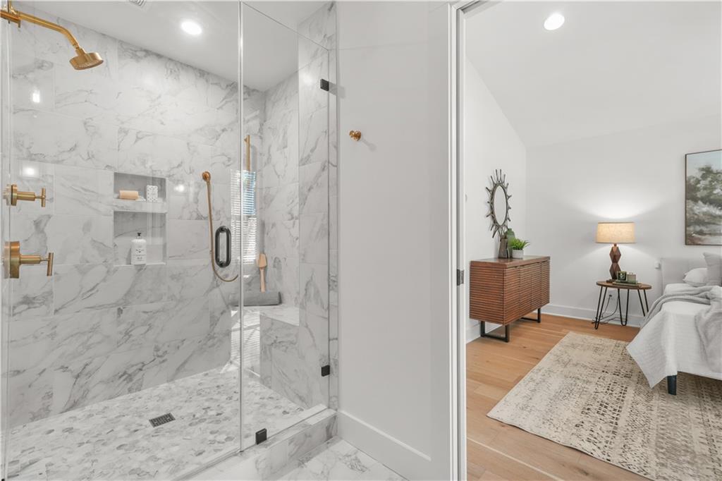 Atlanta, Georgia, 30315, United States, 3 Bedrooms Bedrooms, ,3 BathroomsBathrooms,Residential,For Sale,1966539