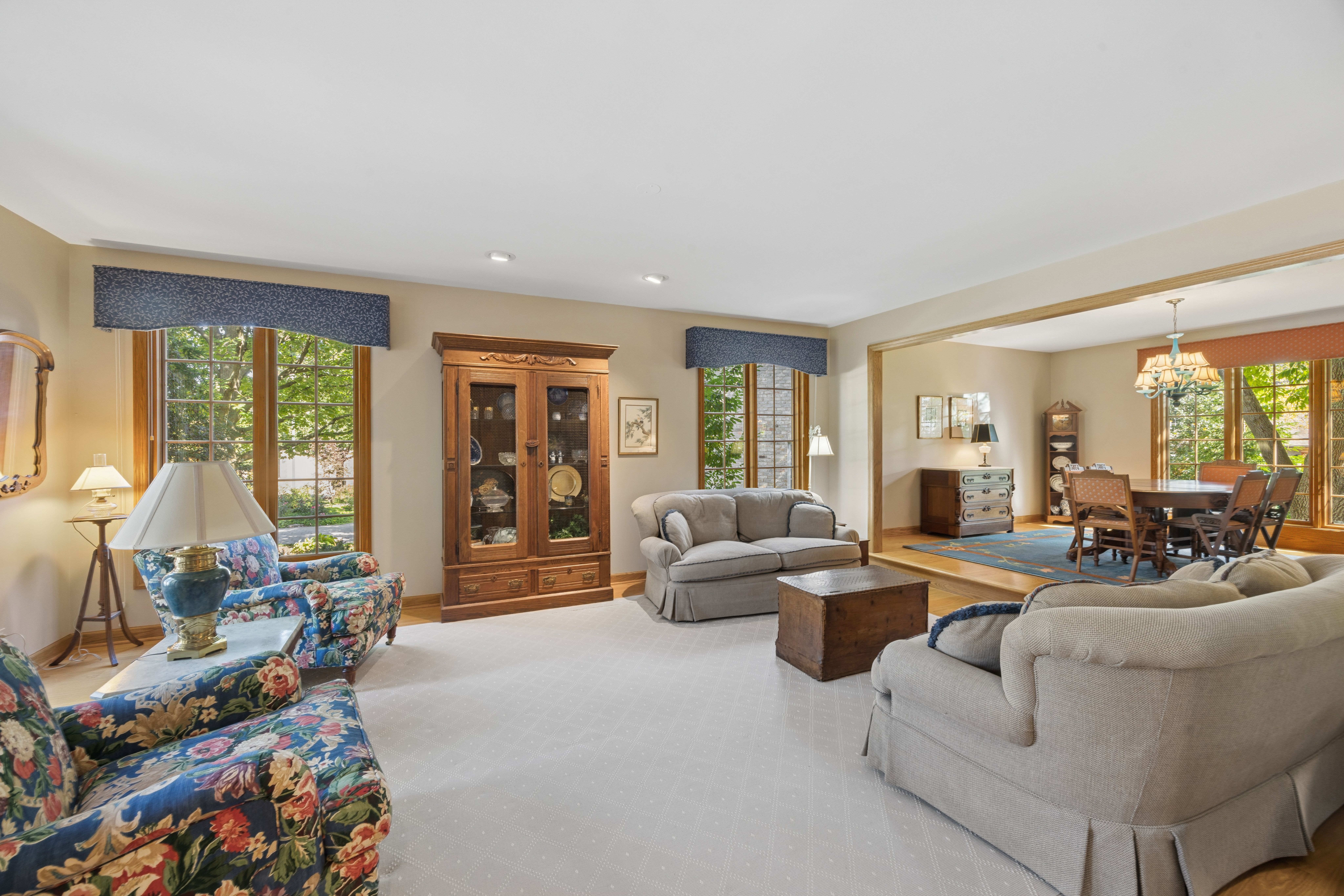  Lovely and Meticulously Maintained Townhome in Desirable Tartan Lakes - 物件實景