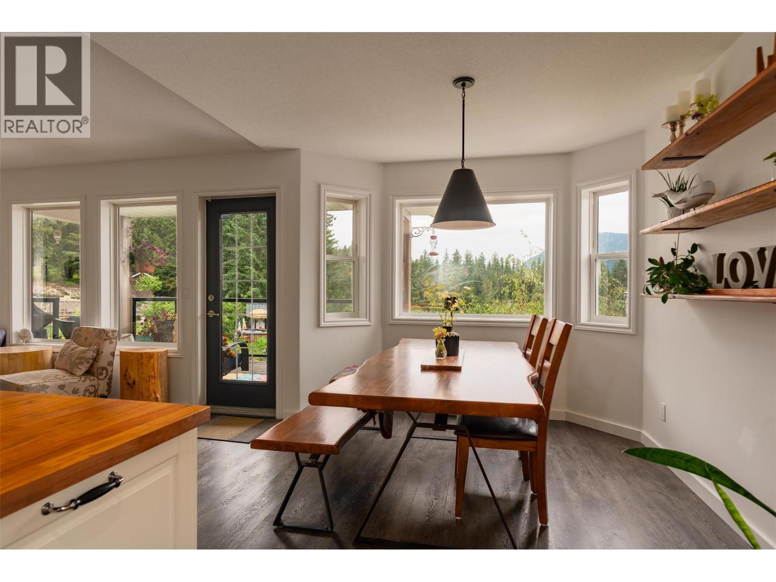 CASTLEGAR, British Columbia, V1N 3Z1, CA, 5 Bedrooms Bedrooms, ,3 BathroomsBathrooms,Residential,For Sale,1918005