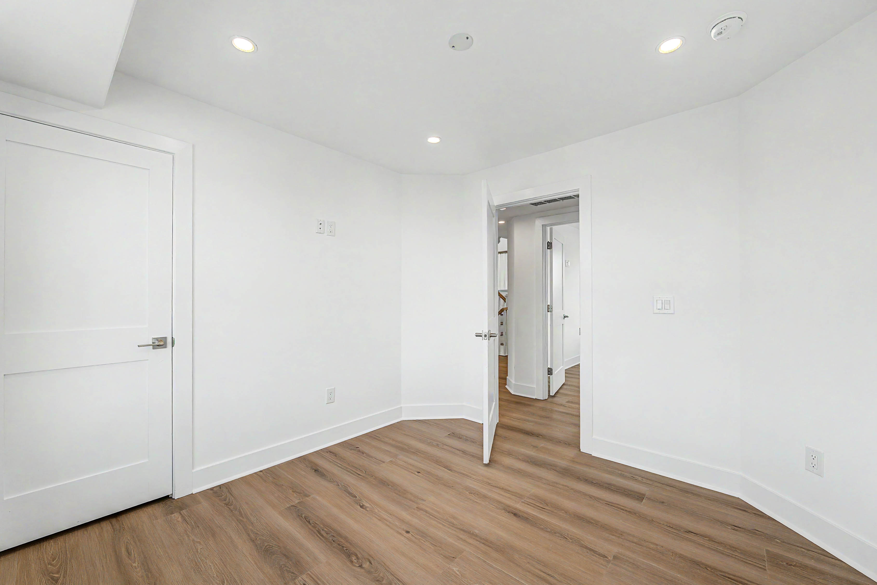  323 N Huntington - 物件實景