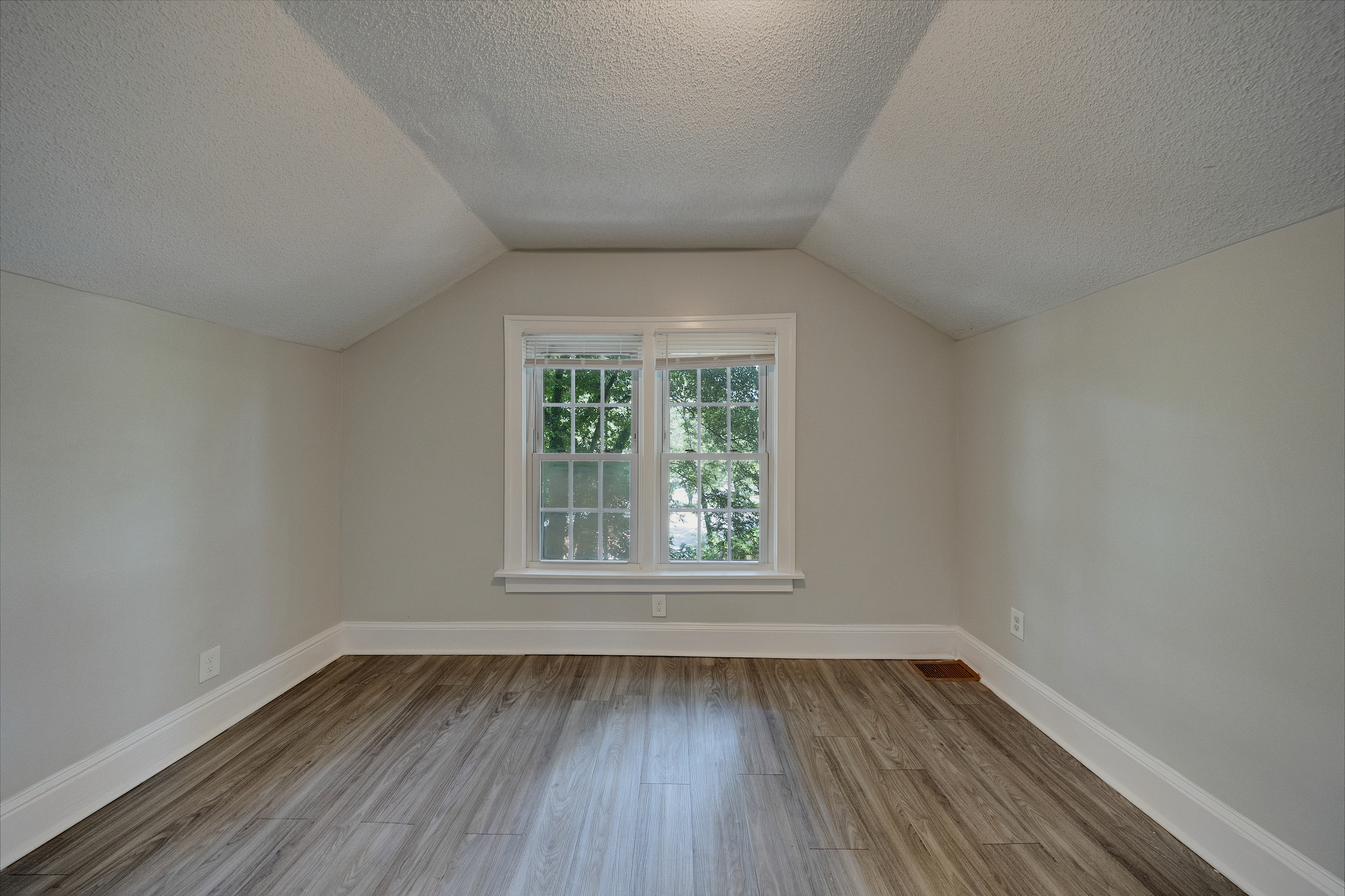  Newly Renovated Home in East Point - 物件實景