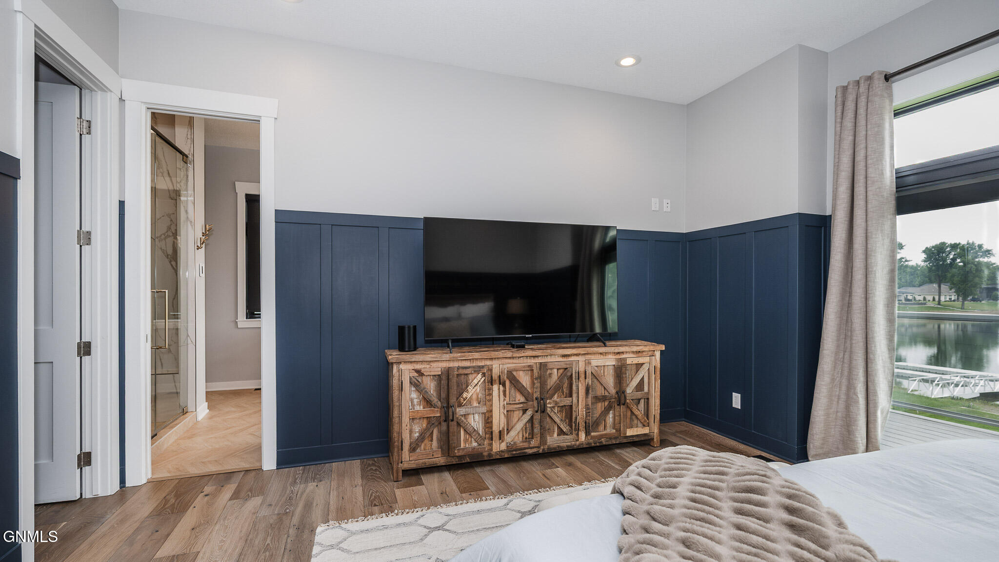 Bismarck, North Dakota, 58504, United States, 6 Bedrooms Bedrooms, ,4 BathroomsBathrooms,Residential,For Sale,1982102