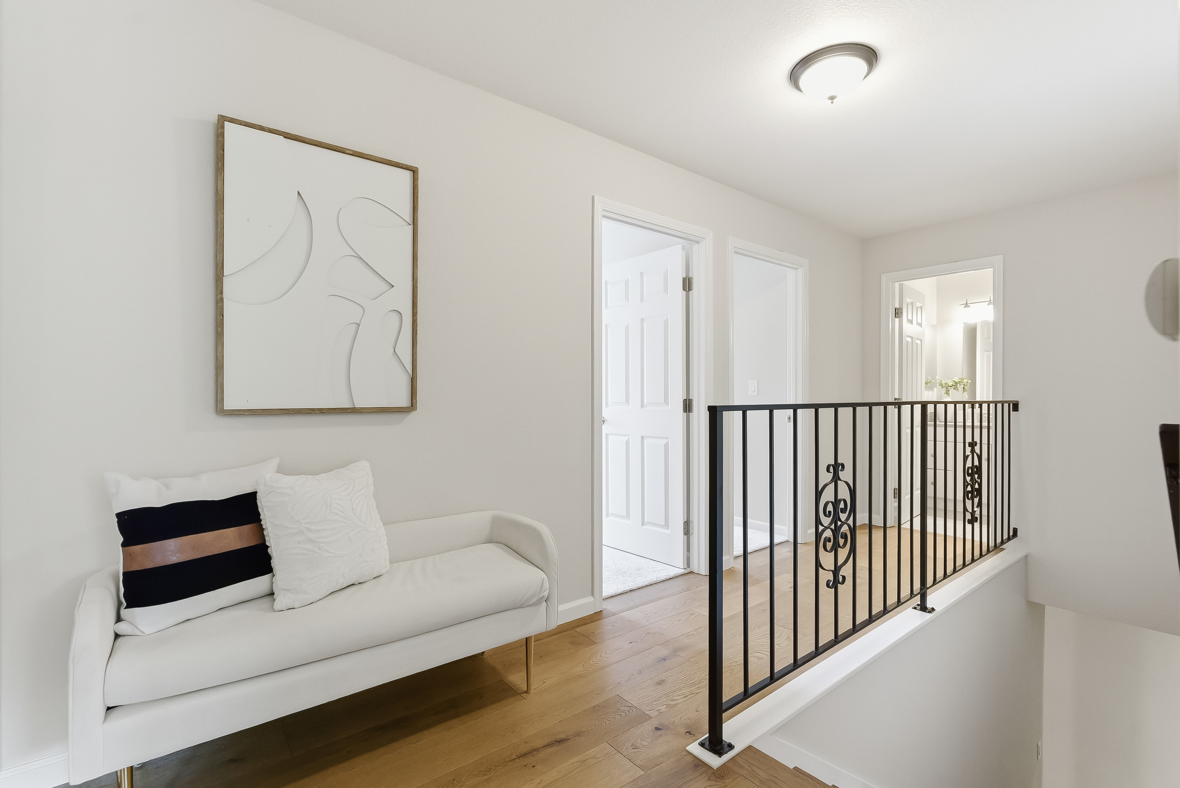  Spanish-Style Townhome in Tranquil Community - 物件實景