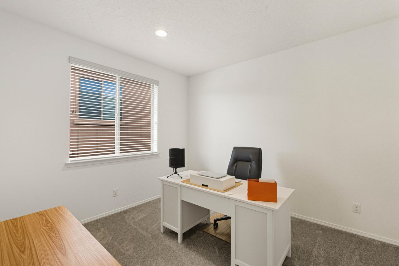 Albuquerque, New Mexico, 87120, United States, 5 Bedrooms Bedrooms, ,4 BathroomsBathrooms,Residential,For Sale,1957910