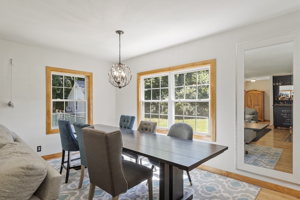 Framingham, Massachusetts, 01701, United States, 4 Bedrooms Bedrooms, ,3 BathroomsBathrooms,Residential,For Sale,1939196