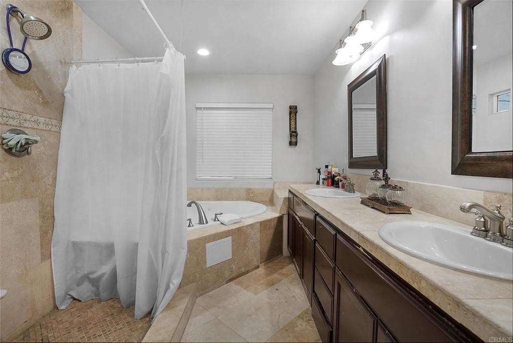 Chula Vista, California, 91911, United States, 10 Bedrooms Bedrooms, ,Residential,For Sale,1991347