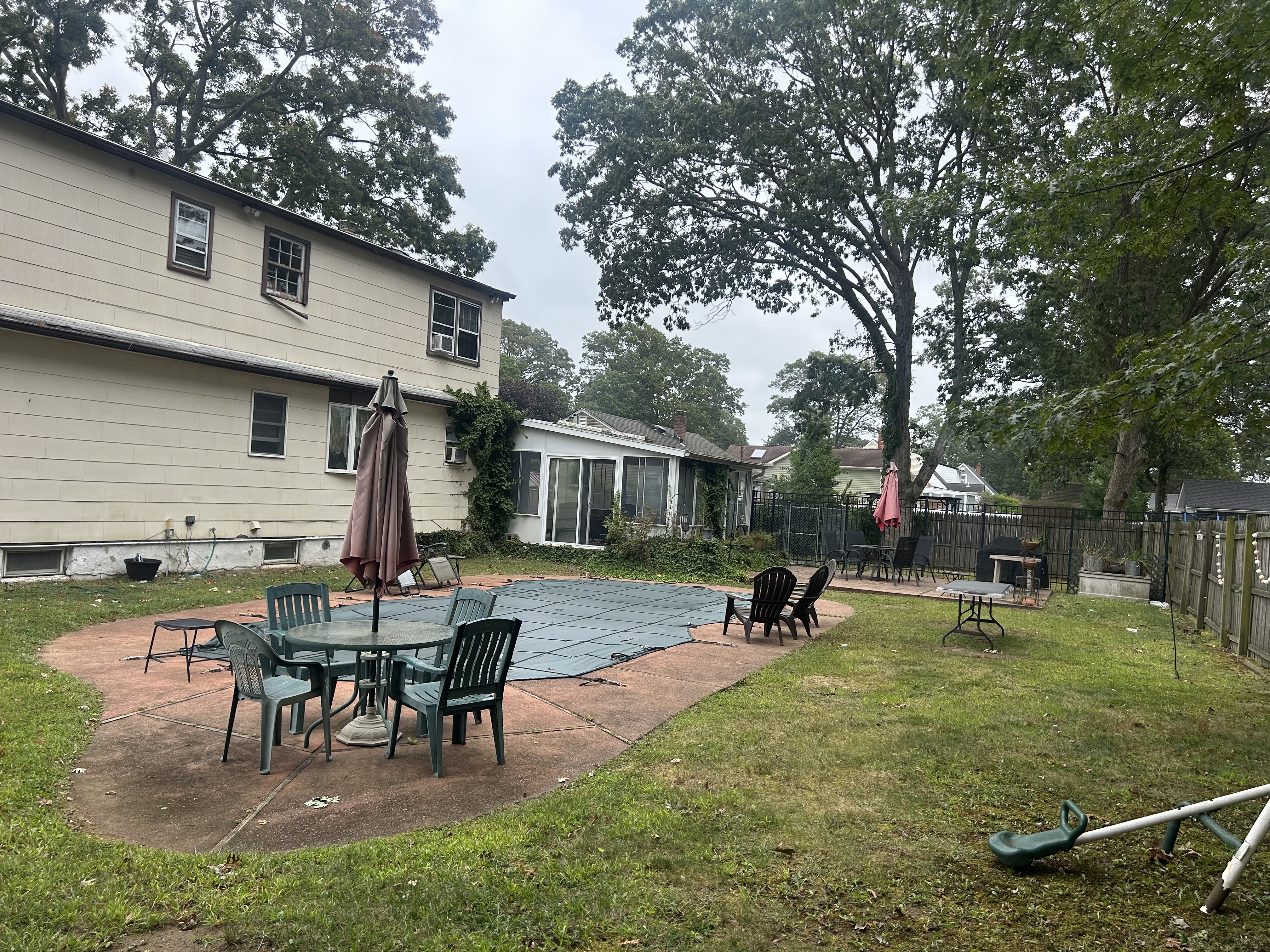 Copiague, New York, 11726, United States, 4 Bedrooms Bedrooms, ,2 BathroomsBathrooms,Residential,For Sale,1957833