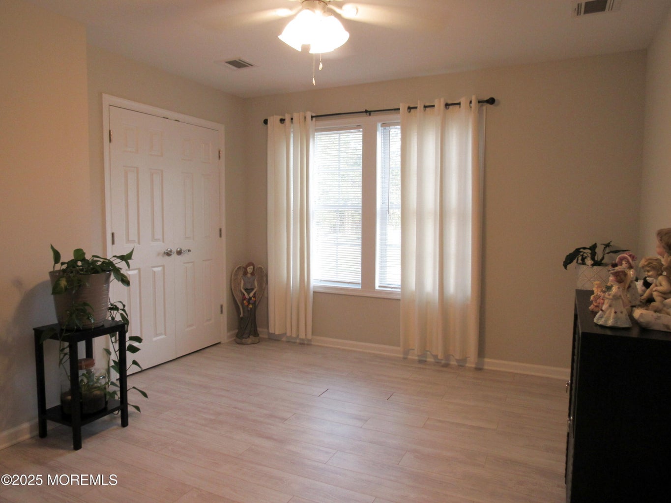 Bayville, New Jersey, 08721, United States, 4 Bedrooms Bedrooms, ,3 BathroomsBathrooms,Residential,For Sale,1927815