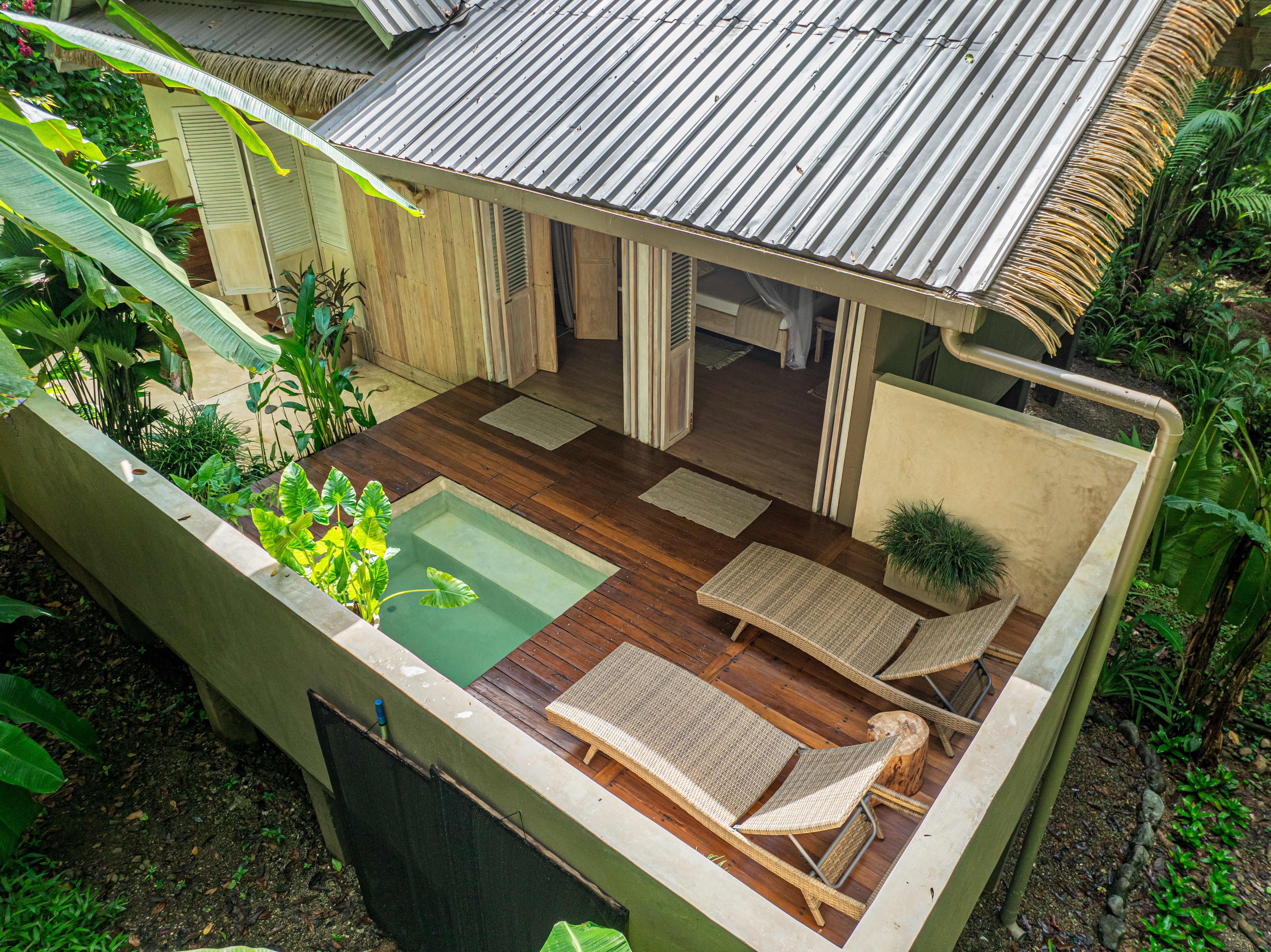 Golfito, Puntarenas, CR, 15 Bedrooms Bedrooms, ,13 BathroomsBathrooms,Residential,For Sale,1903279