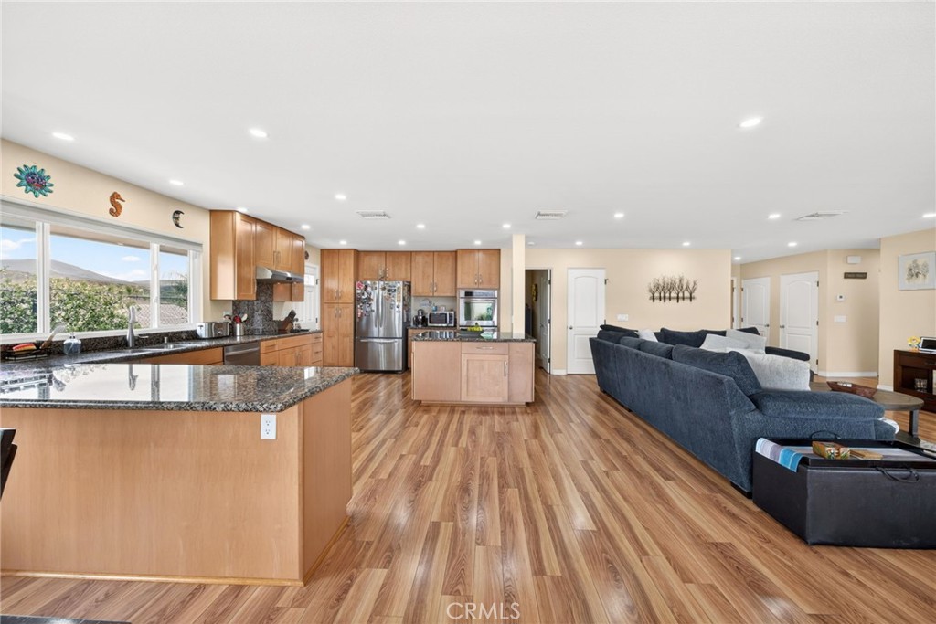 Hemet, California, 92544, United States, 3 Bedrooms Bedrooms, ,2 BathroomsBathrooms,Residential,For Sale,2035887