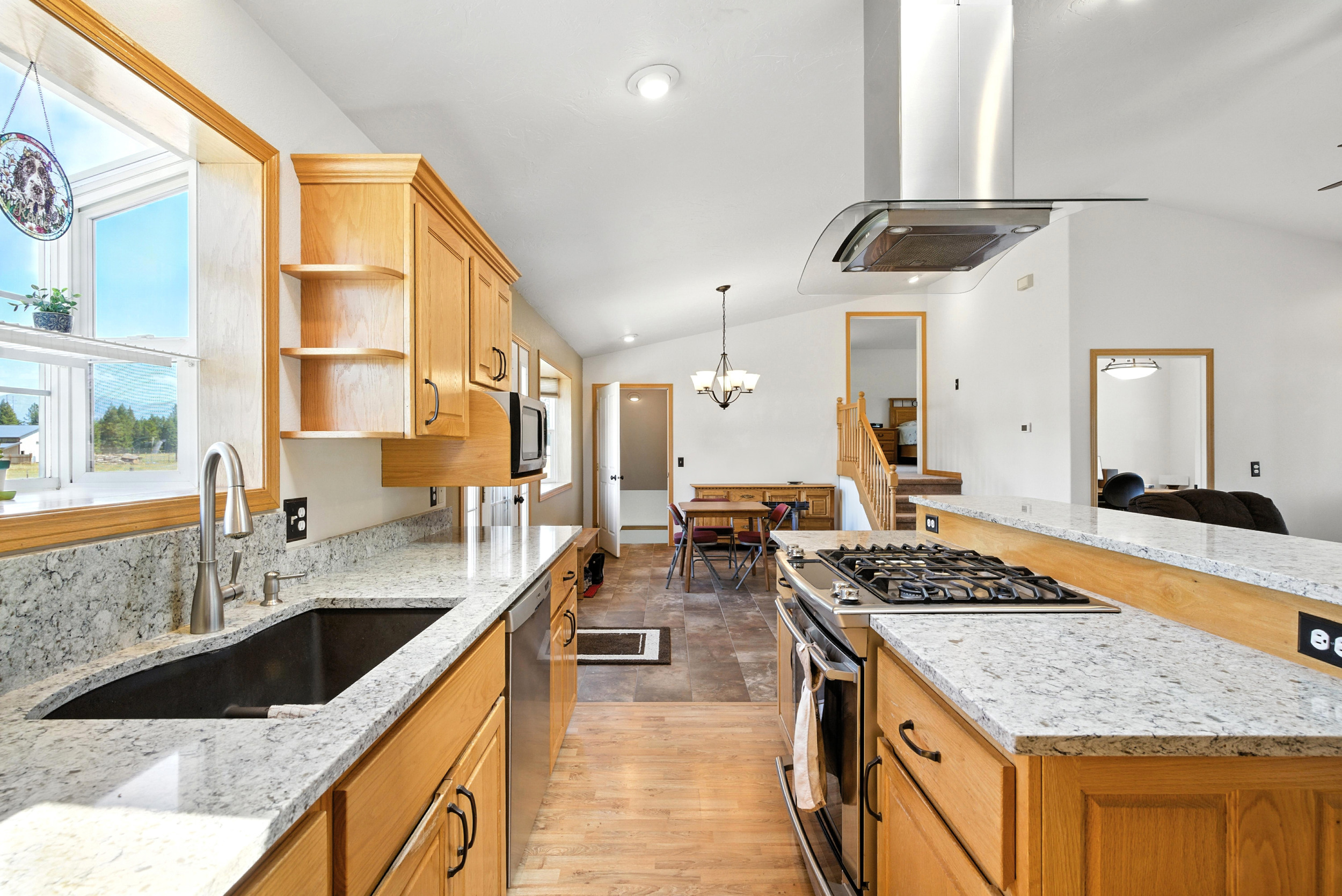 Bonners Ferry, Idaho, 83805, United States, 3 Bedrooms Bedrooms, ,2 BathroomsBathrooms,Residential,For Sale,1921279