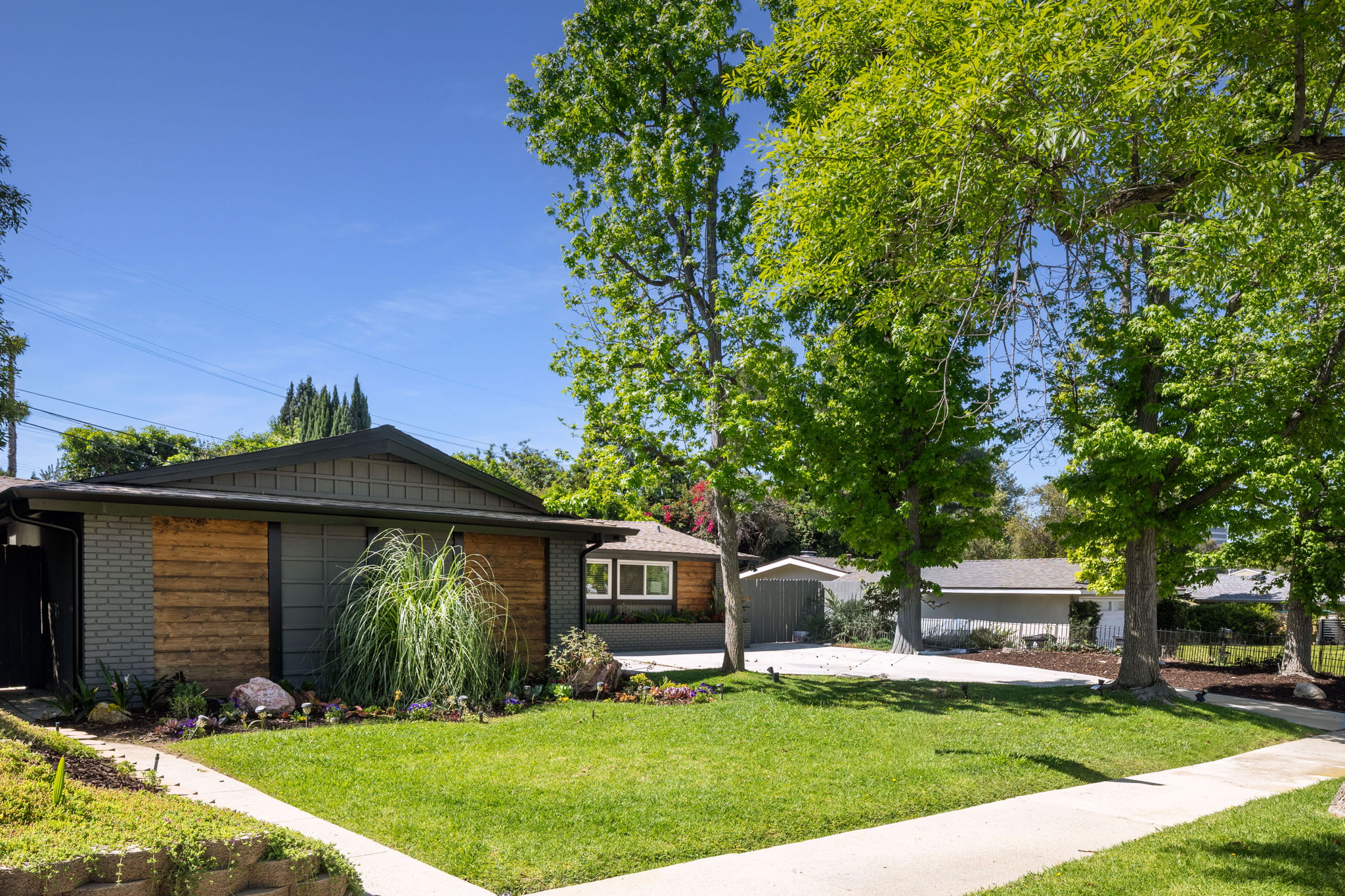  20756 Clarendon Street - 物件實景