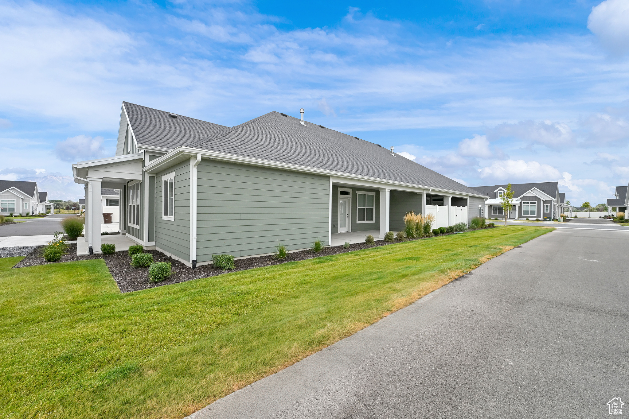 West Haven, Utah, 84401, United States, 3 Bedrooms Bedrooms, ,2 BathroomsBathrooms,Residential,For Sale,1925737