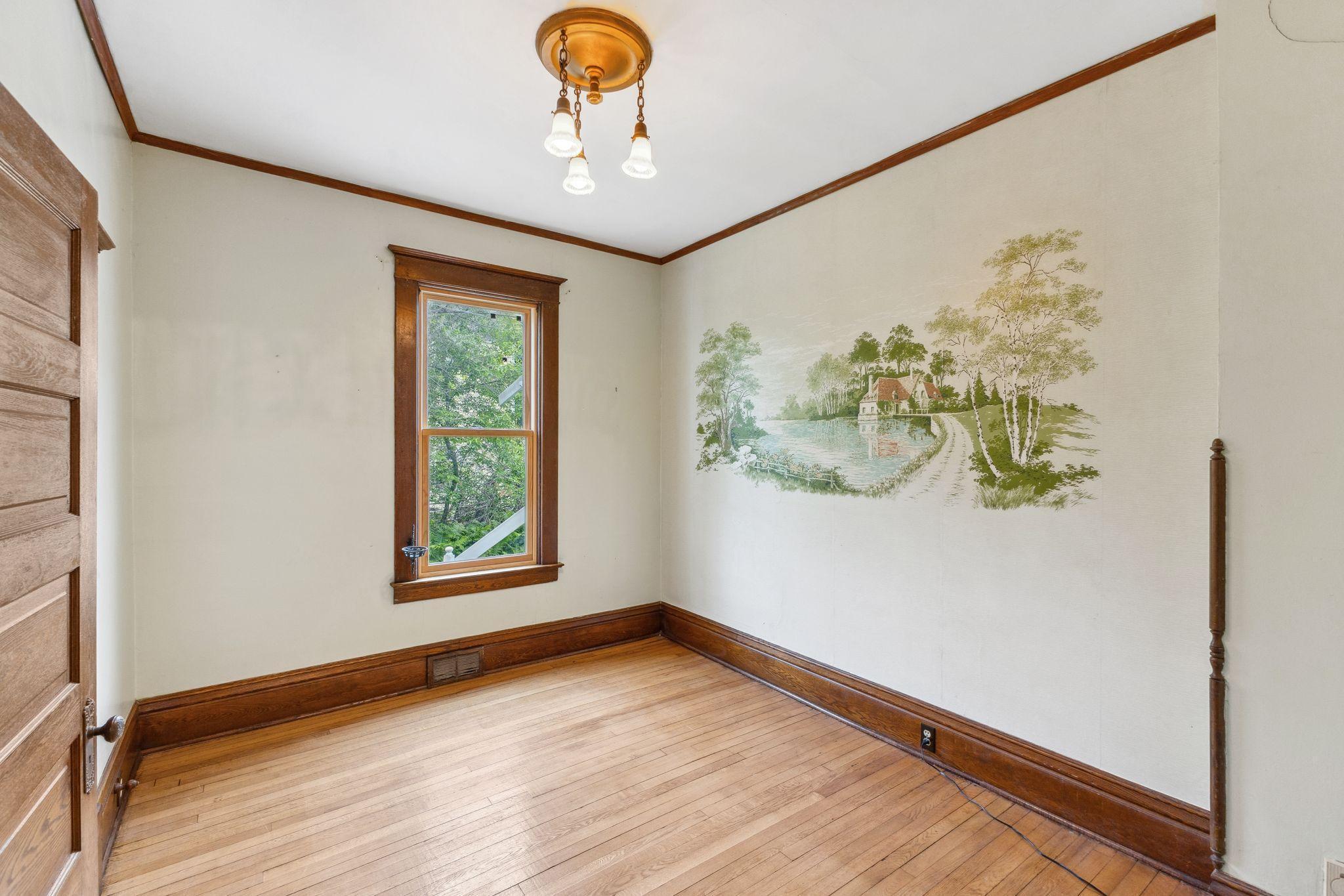 Center City, Minnesota, 55012, United States, 4 Bedrooms Bedrooms, ,1 BathroomBathrooms,Residential,For Sale,1837728