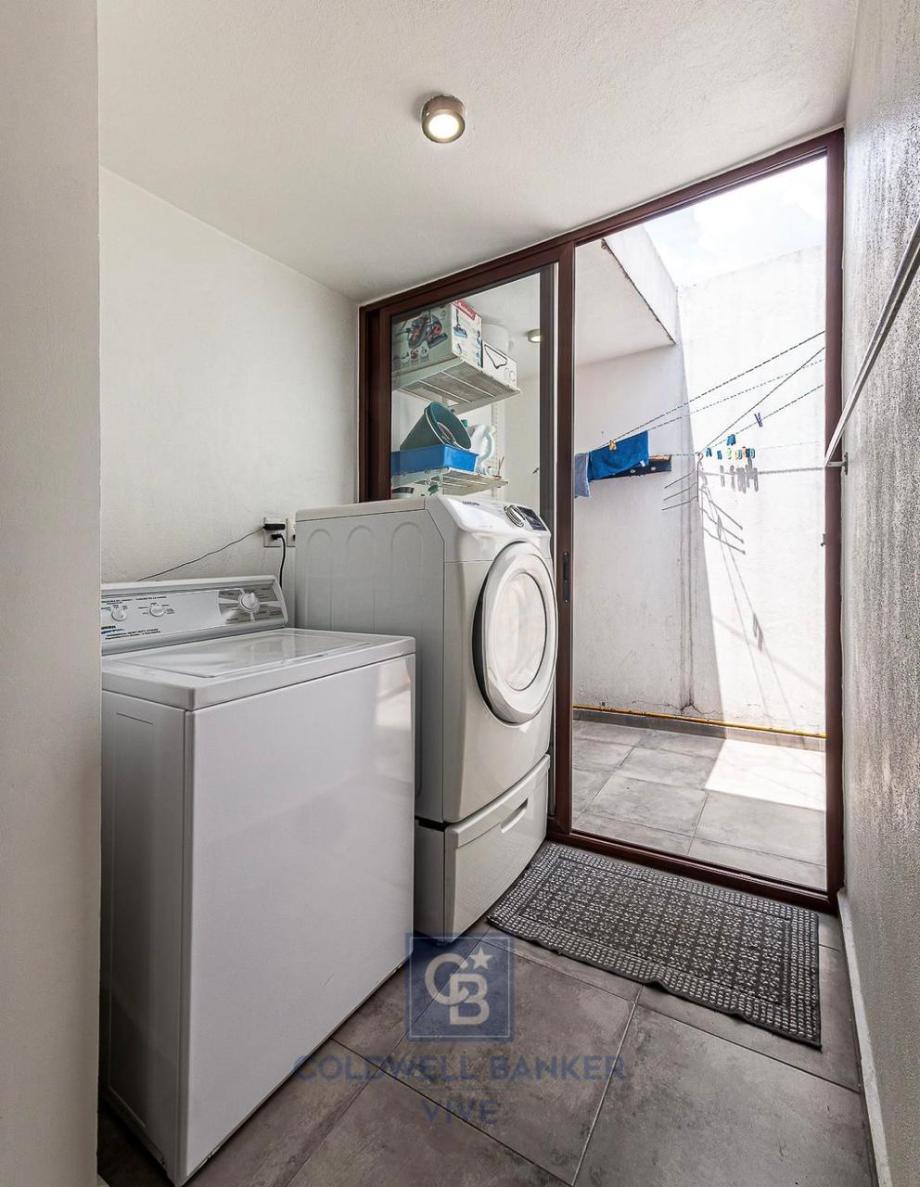 Estereos, Álvaro Obregón, Ciudad de México, 01710, Mexico, 3 Bedrooms Bedrooms, ,3 BathroomsBathrooms,Residential,For Sale,Estereos,1623878